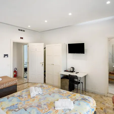 Bed and breakfast Di Palma Museum Nápoles
